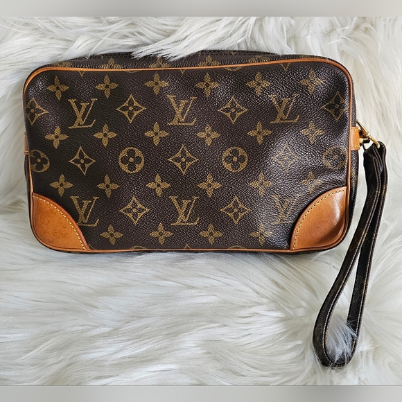 🔥 LV Marly Dragonne Wristlet 🔥 - Picture 2 of 15